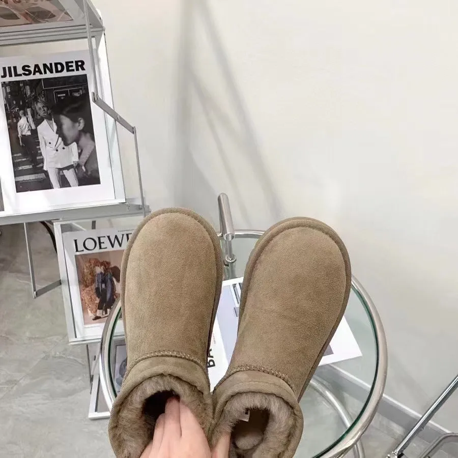 Sheepskin Wool Integrated Women's High Tube Plush